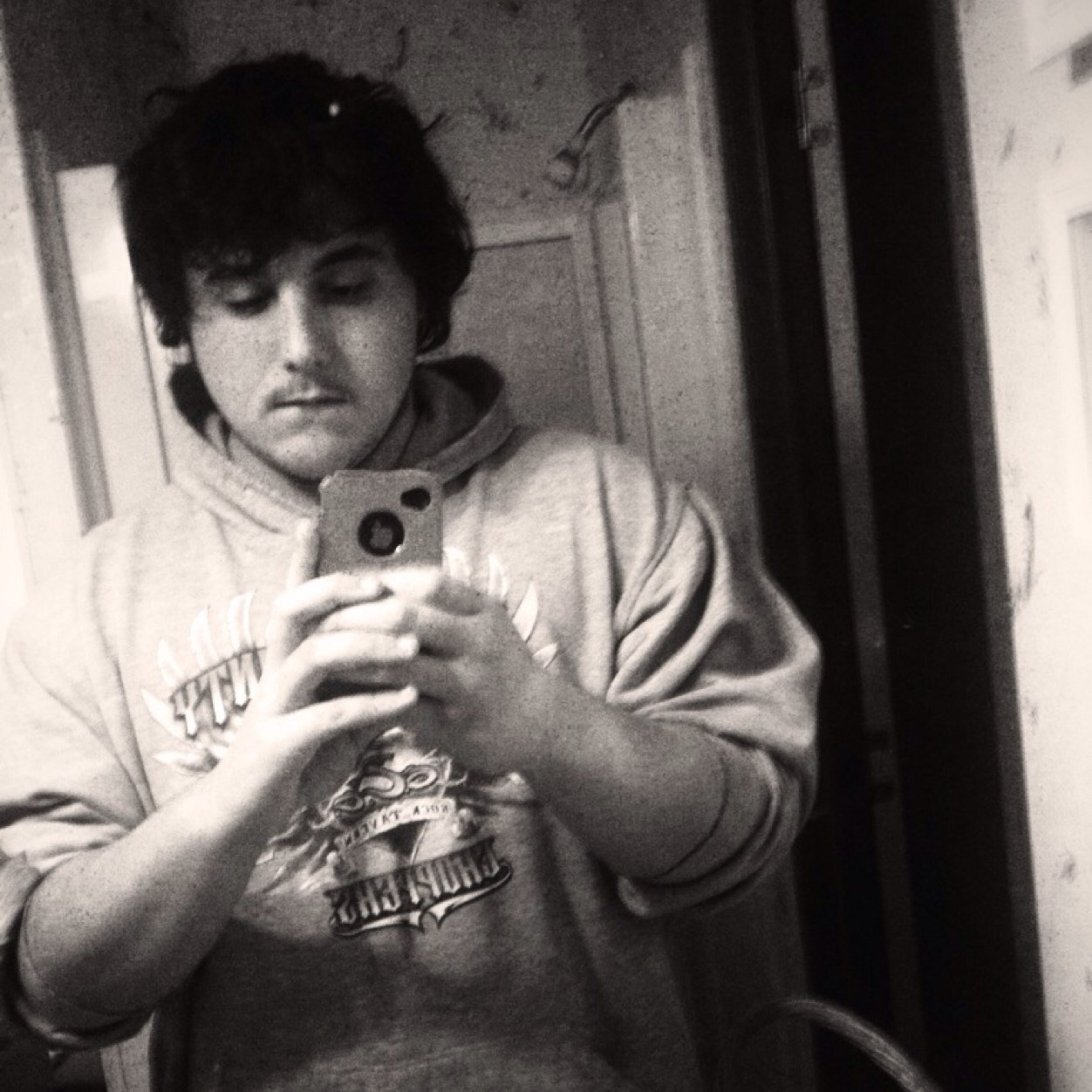 My names Zach, I love Nirvana and Kurt Cobain is my role model
