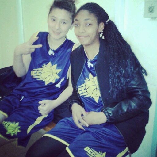 __Colleen93's profile picture. Oceane monBaaby , Imane maFeamme , Assia ma #BF , Ami ma sista ♥♥♥ ‼  #TeamPSG #TeamBARCA #TeamREAL          93 #LaBase TU PEUX PAS TESSST !!! :-D ♥♥