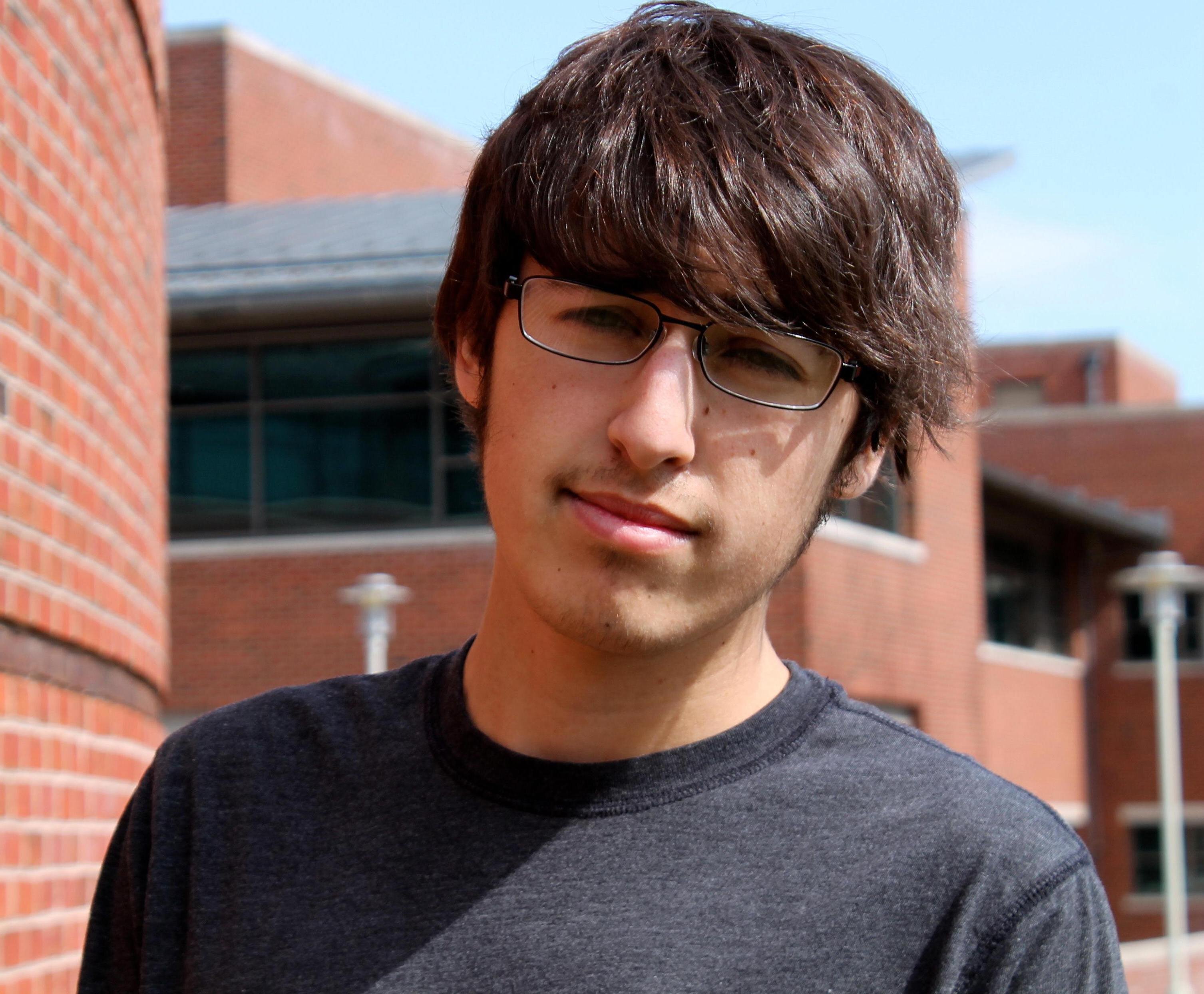 Mamrhein41994's profile picture. Made a twitter.