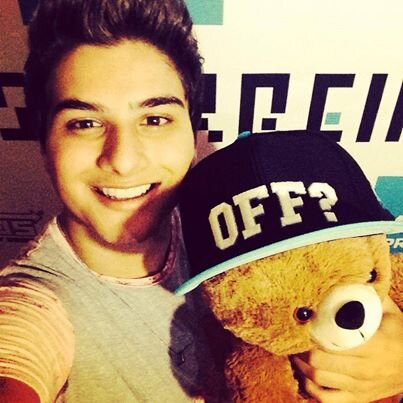 xonadanolf's profile picture. ´´Amor, por favor, deixa eu entrar no seu coração?´´ Claro que deixo @lucasferreiralp