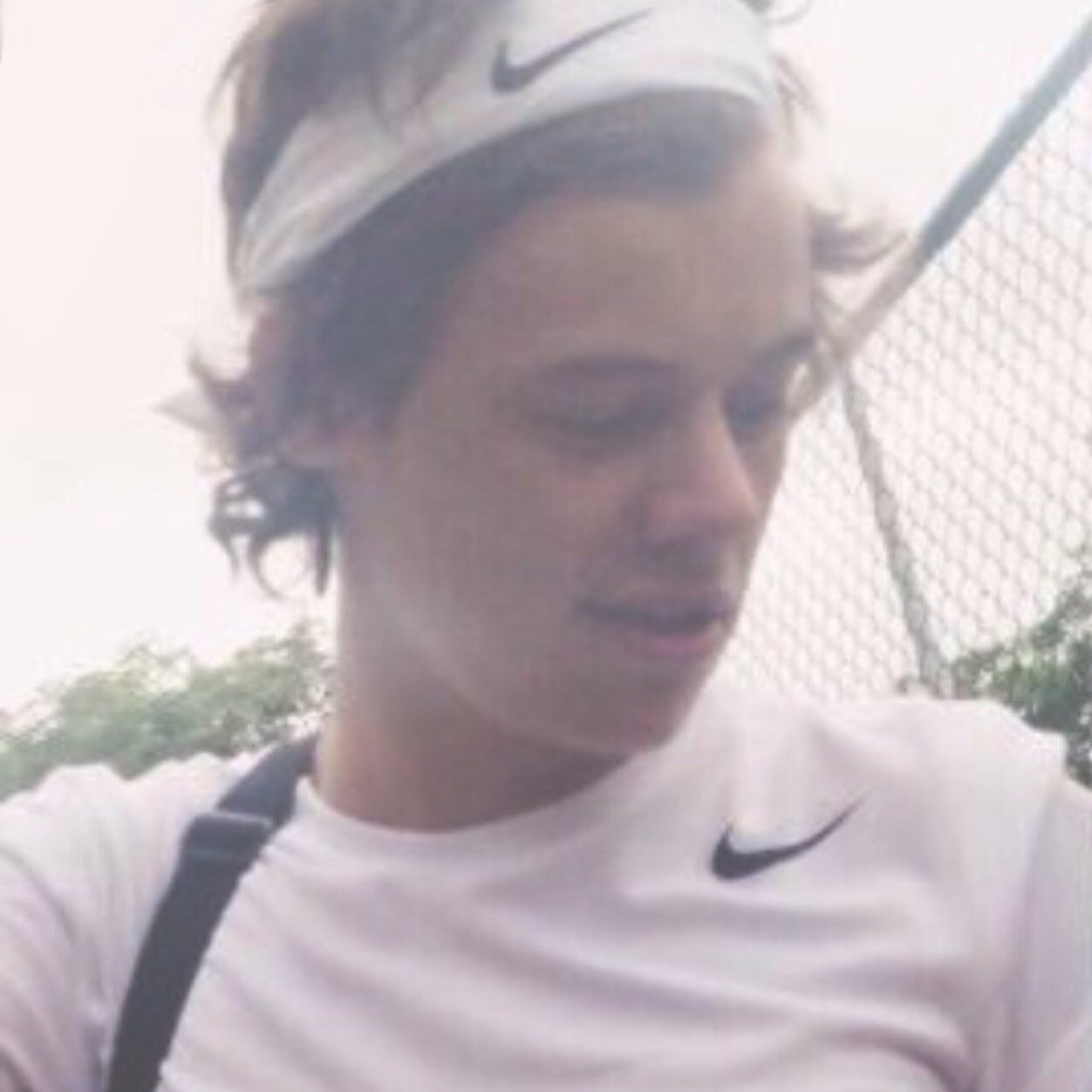 ❁ pretty pleeease go follow @patootiestyles because she just gave you a free follow! thank you so much, ily! ❁