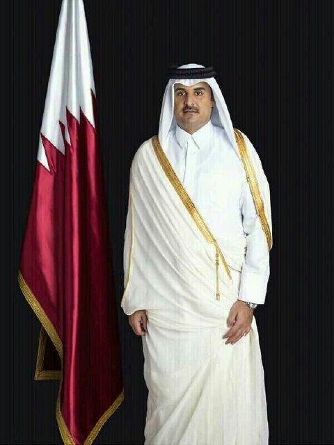 قـسمـاً بمن رفع السماء ..*.. قـسمـاً بمن نشر الضياء
قـــطــــر ستبقـى حُـــرة .. تـســمـــو بـــروح الأوفياء