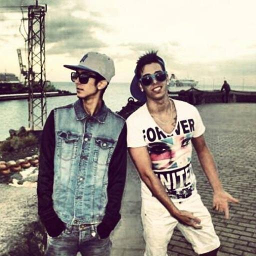 OfficialFranTB's profile picture. |Cantante & Compositor// La Música? Mi compañera de viaje.|