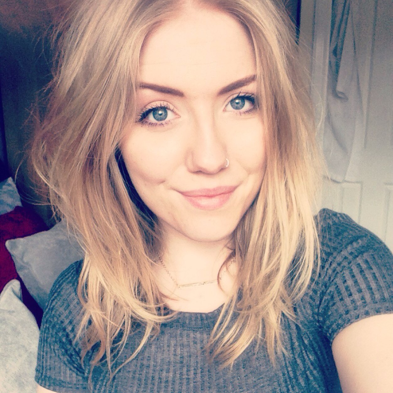 robyngallen's profile picture. travel, science, cats & tequila.