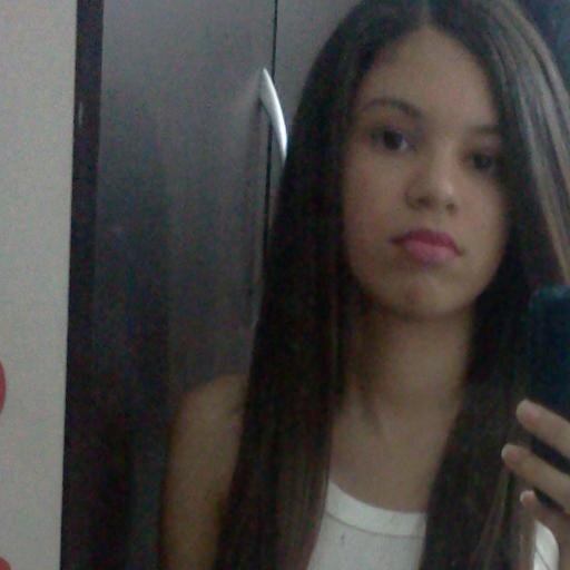I am a girl who like honesty, respect, and love to sing and praise to God. Sou uma garota que gosta de sinceridade,respeito,gosto de cantar e louvar para Deus