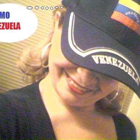 soy persona tranquila alegre sencilla y Cristiana El Seno r es mi guia