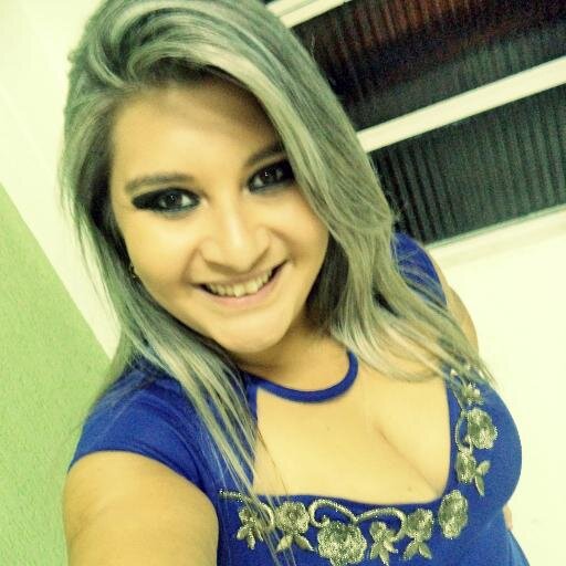 19 anos, Namorando, Agente De Viagem, Canceriana, Pagodeira. Por mais que nem tudo cabe a sinceridade, sincera acima de TUDO! ;)