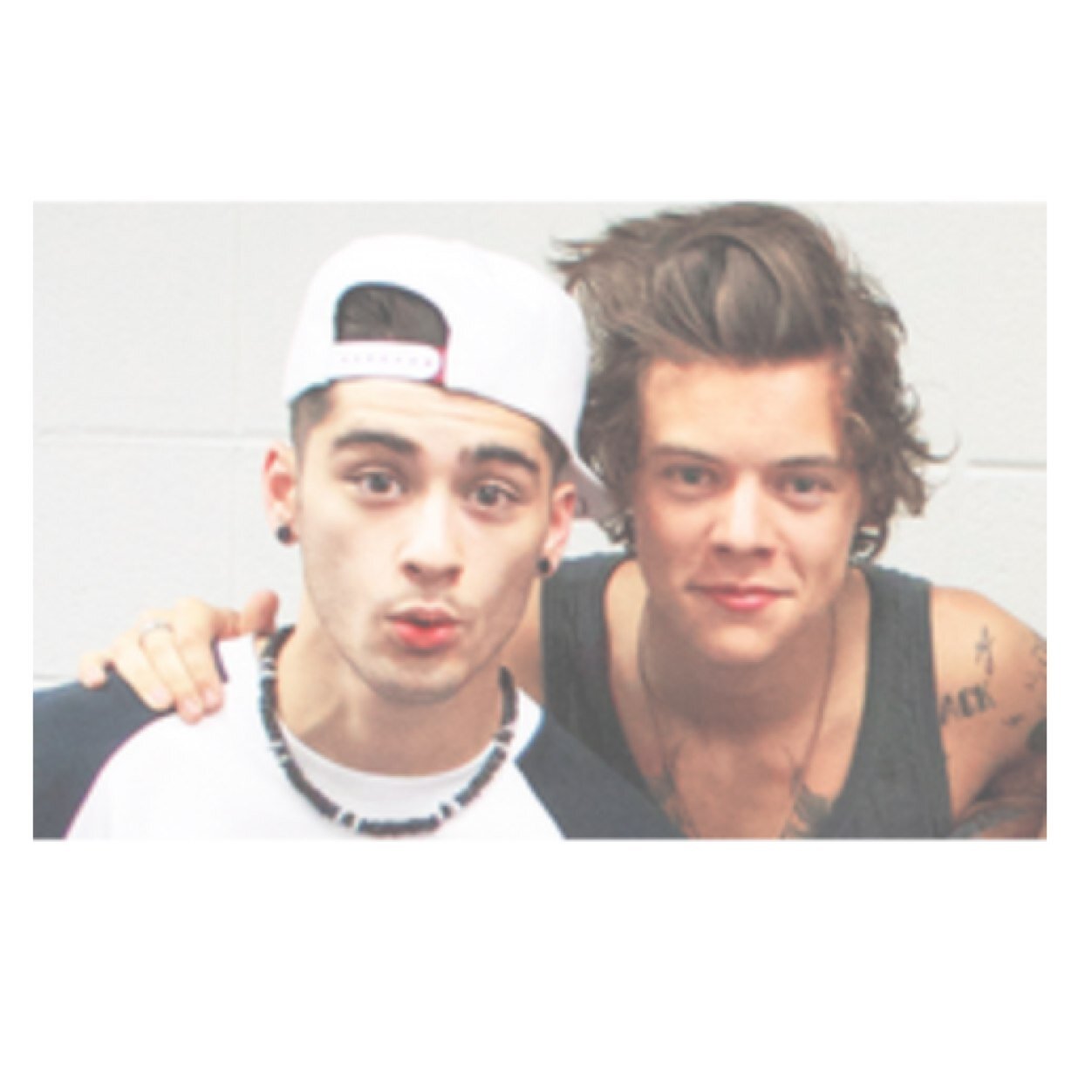 @Harry_Styles: Zayn just violated my flannel