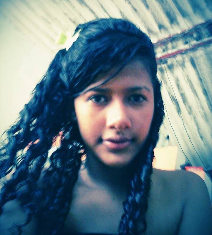 pz me gusta mucho bailar estudio soy muy juisiosa me encanta ver muy buenos dias ee!!! soy fans de shakira me encanta todo lo relacionado con ella vivo en dora