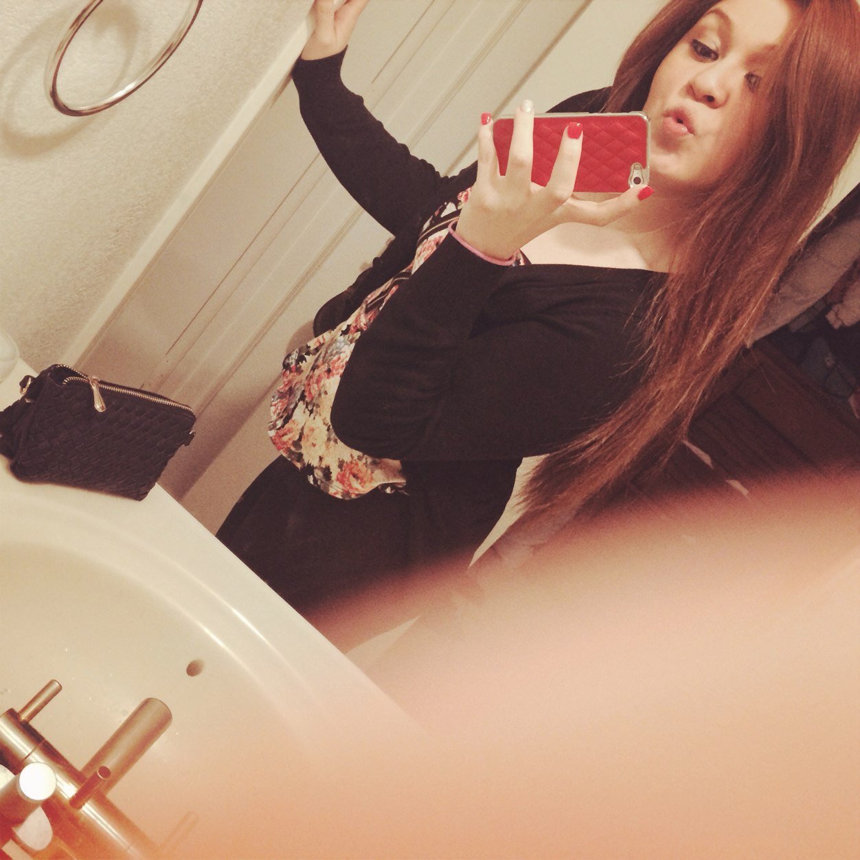 I forgot my password to my other twitter . So follow me on my new account