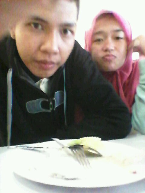 candra_ver's profile picture. 