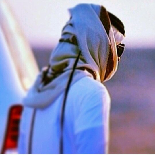 ‏‏‏‏‏‏‏‏‏‏‏متذوق للشعر ~ عاشق للخرج