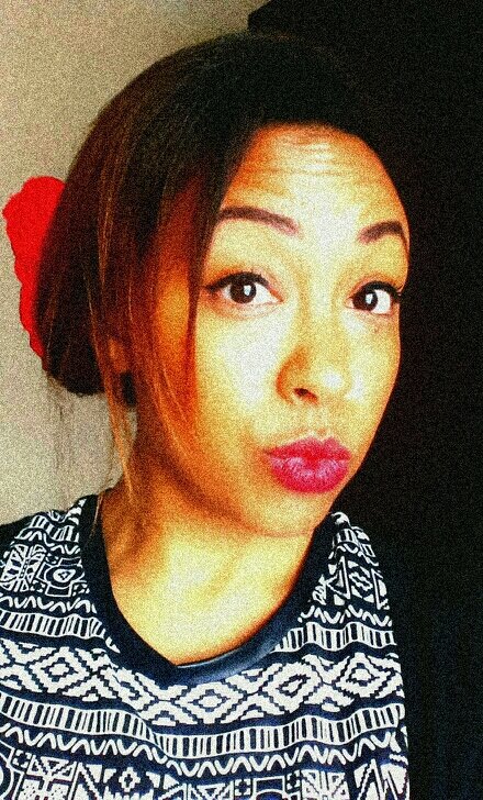 Lican_bite's profile picture. I'll follow you, you follow me.
You follow me, I'll follow you.
Creepy.