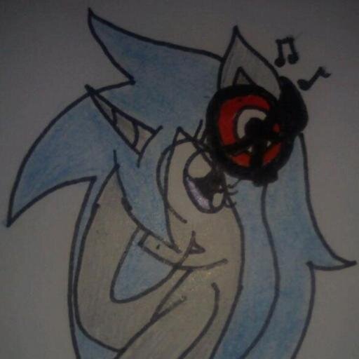 A pony born of a Unicorn mother and a Changeling Father. Makes audio systems but is now part of the guard. #PrincessHorseRP #SoundOf. Writer is @DigitalDevik