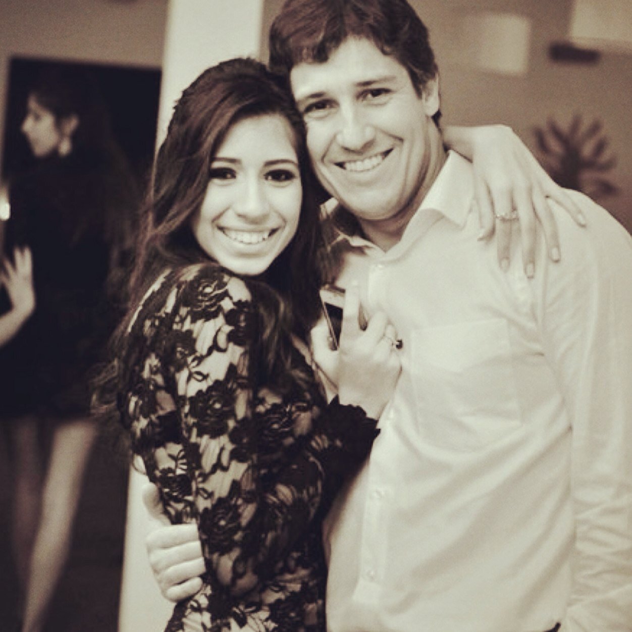 isabellaapb's profile picture. Make your own happiness