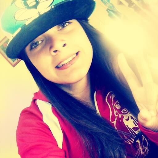 → Euu queroo. Euu PossO. Euu coonsiigO ← ●๋• Siimplees αssiim ~ Twittando até o fim! ;p  :) ......
