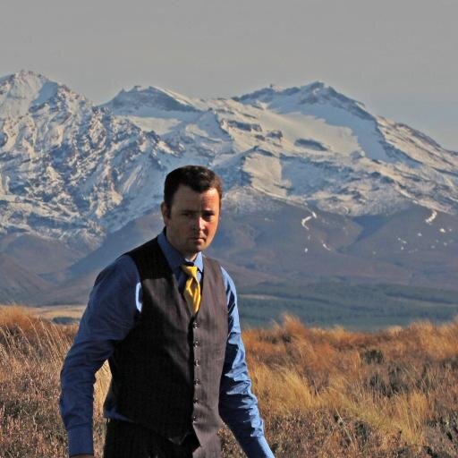 Krackatoa is composer / songwriter Andre William Owen , contact https://t.co/HK18ZRIgYa 🍉