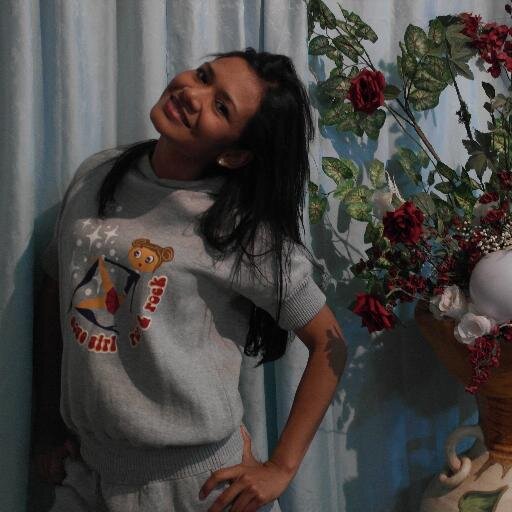 Cristiana, amo a Dios porque es lo Máximo, lo adoro con todo lo que soy, doy gracias por mi familia, especialmente mis padres bellos que son mi mayor bendición