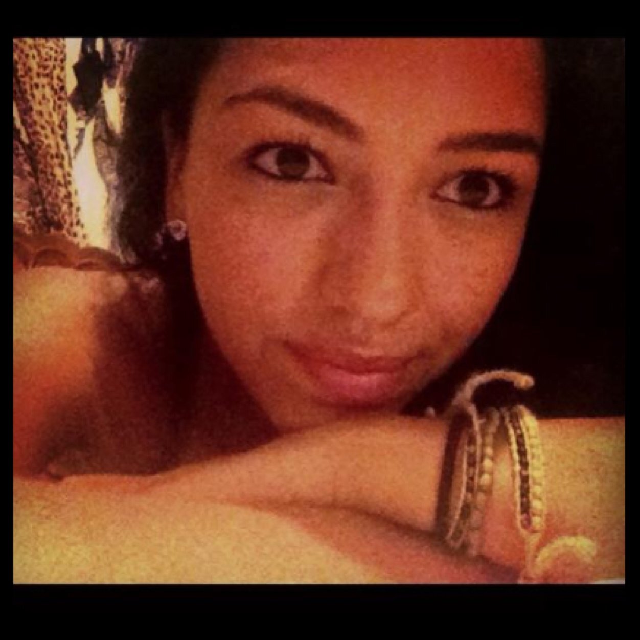 jayoh91's profile picture. 'I'm livin' in my own world.. just chill back, spread peace & love.' #edmaddict ✌️