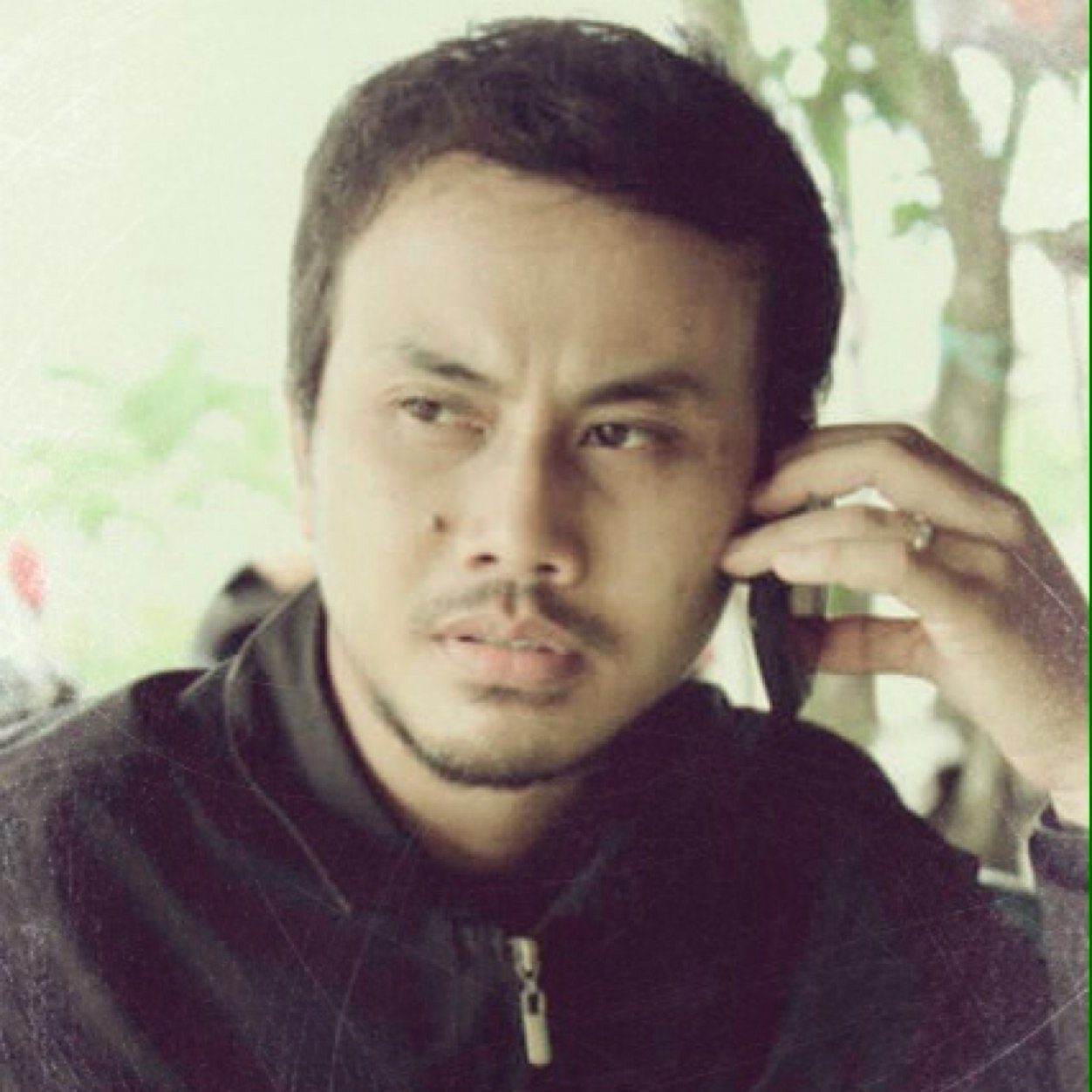 Moveee