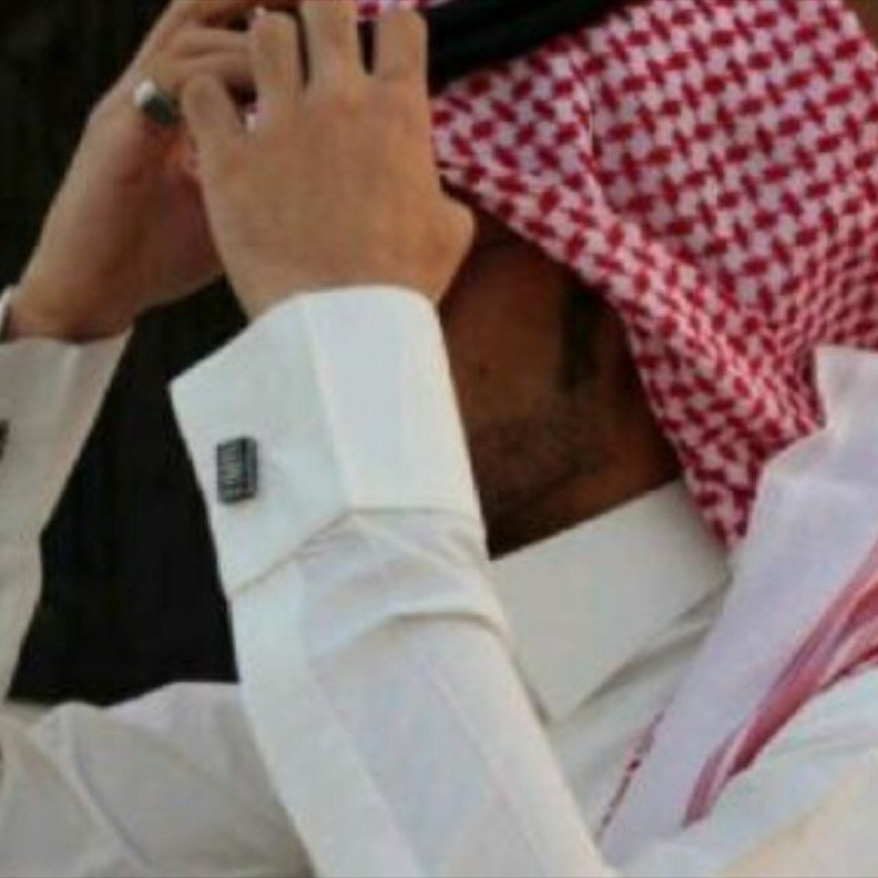 بكالوريوس / علاقات عامه