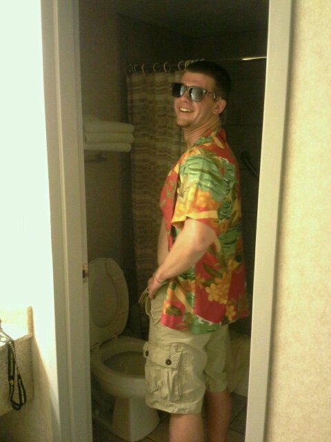 titoregan's profile picture. tweeting on behalf of Regan