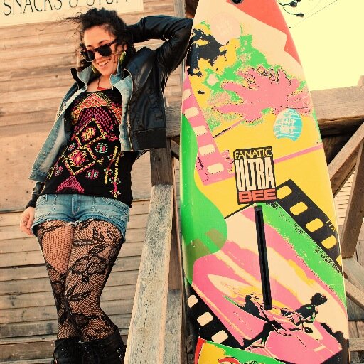 #Singer #SongWriter #FrontWoman for the band @DuneLocal follow us & check us out on #ReverbNation and Facebook! EP coming soon! Instagram = t_kissy