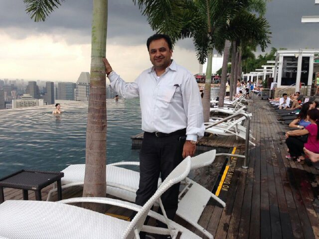 rstrayons's profile picture. Pioneers in Viscose rayon filament yarn with 1000 colours in flat rayon and 600 colours in Viscose rayon dyed embroidery Thread.