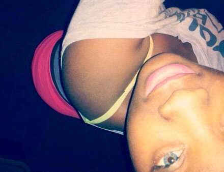 daarkskiin jaawnnnn ! - singingg is my passion & Life ! (: (: follow Me & I'll  follow your sessy ass back . (: