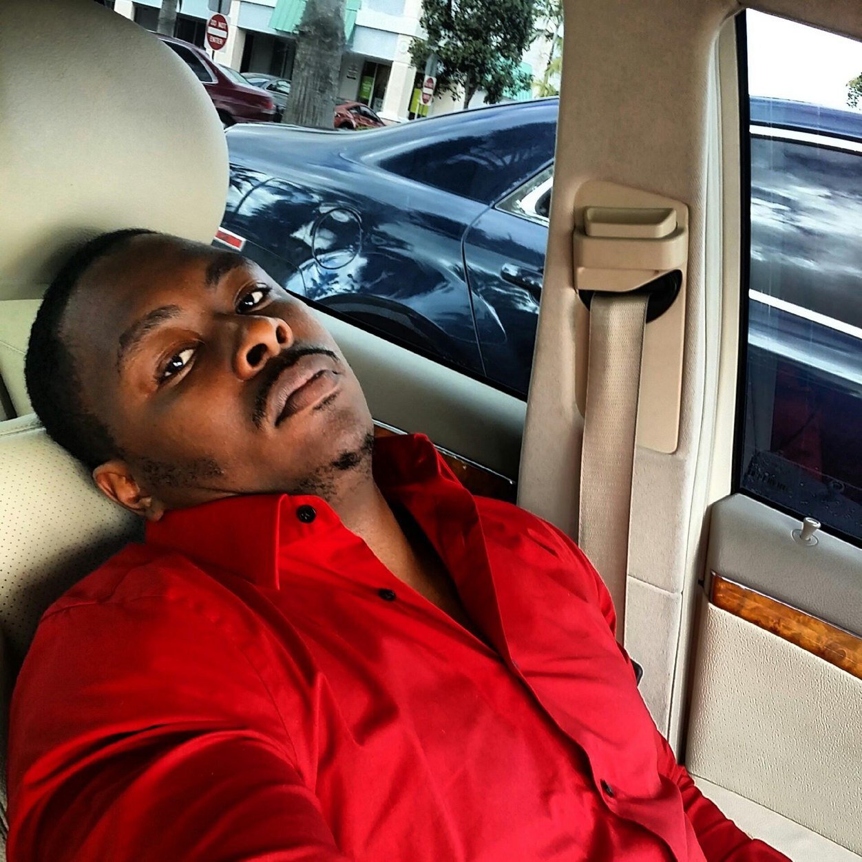 mr_handsome_1st's profile picture. im the man u dream of