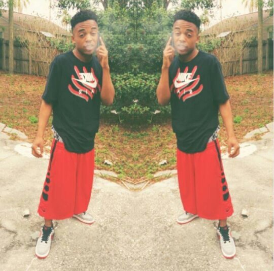 follow me , i follow back