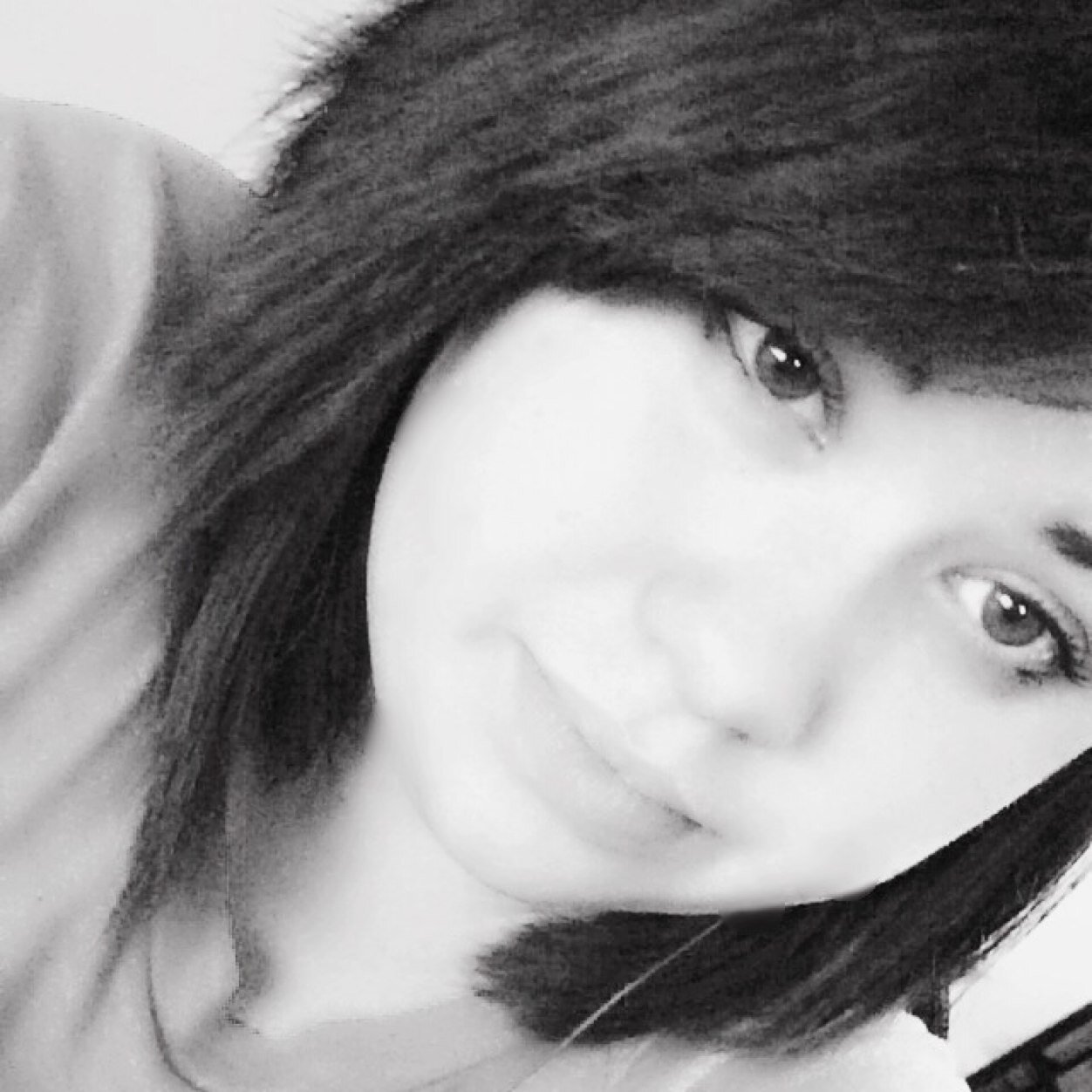 17 year old freshman in college. Likes playing video games and watching disney movies. Writing is a passion and music is life.