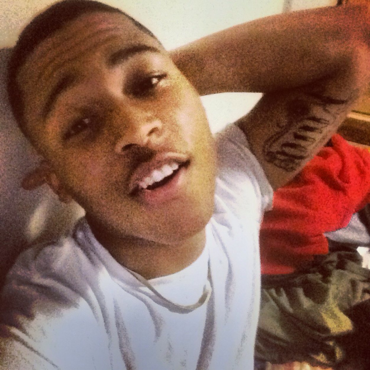 If you ever feeling down , jus rememba this , iannnnnnnnnnnn shiiiiiiiiiiiitttttttttt , YET ! Unnnnnnnnnnn