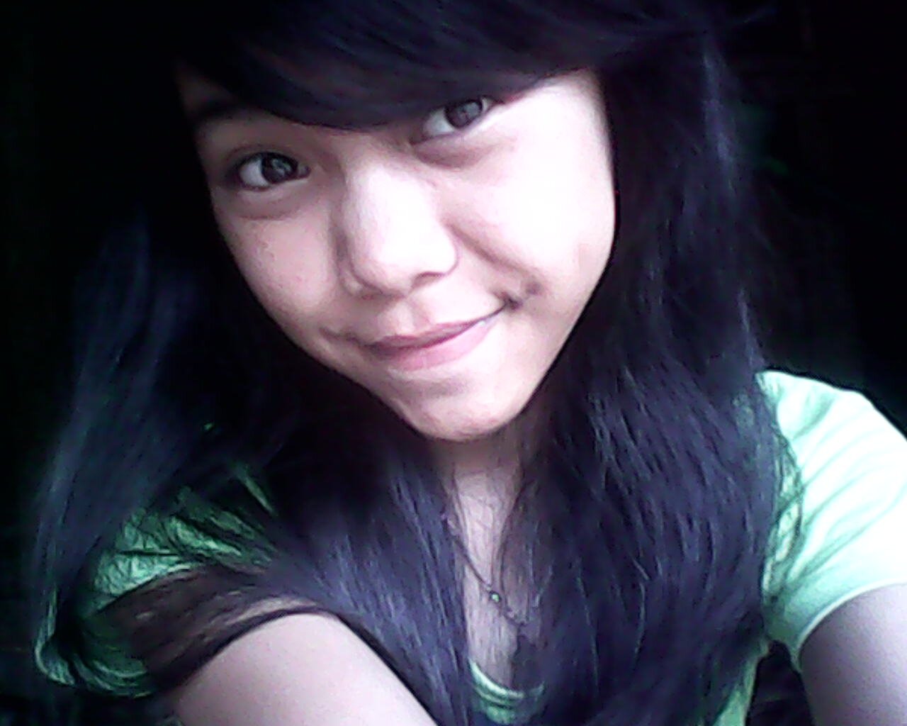 Love Allah | Love 17 :* | Love Family | Follback ? Just mention :)