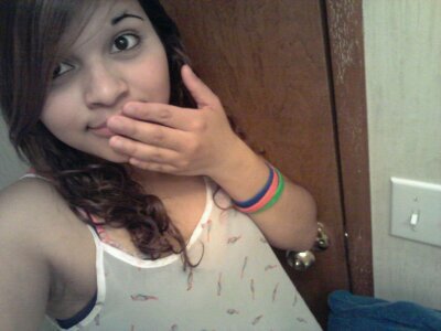 follow me i follow back.. funny, awesome, n stupid in a good way....!