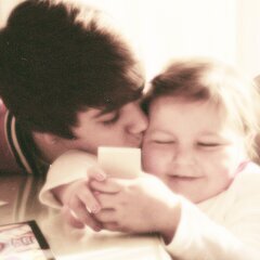 myfavoritteboyy's profile picture. como eu virei belieber? só lembro de ir no google pesquisar o nome do garoto q cantava baby,o resto o satanás foi fazendo