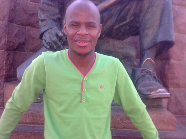 MmakoMighty's profile picture. 