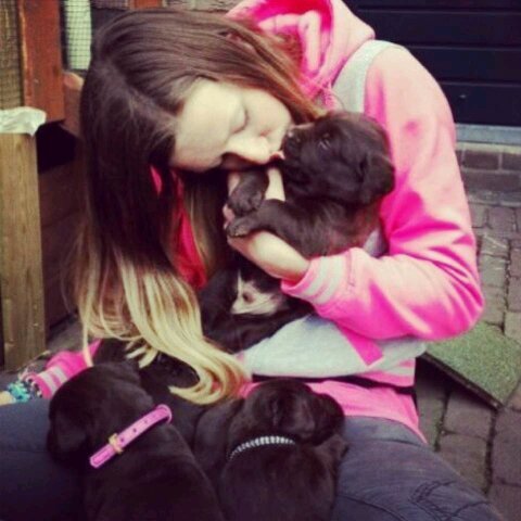 (2h1)mijn besties zijn @SuchAWeirdoX @sterrexoxox en @Julia_snijder love you @DanielJWorld #AlienMeerKat #AlienMeerKitten