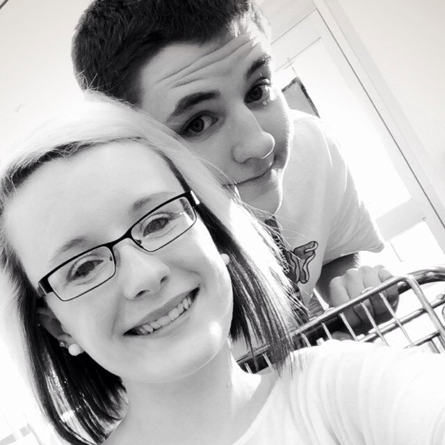 A__Skitzo's profile picture. All I want out of life is to spend it with @muhrissuhjordan