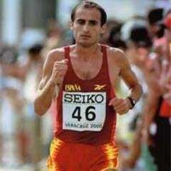 Atleta olímpico. 5 veces Campeón de España: Medio Maratón (3), Maratón y Gran Fondo. 6 veces sub 2h09 en Maratón. Personal trainer y gerente de Bikila Mallorca.