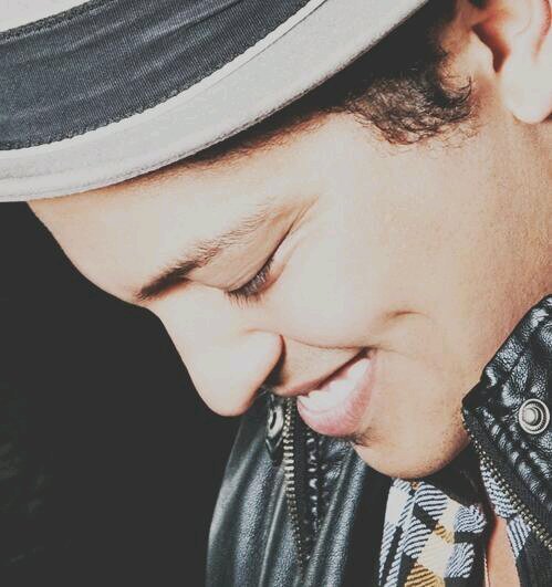 15. Mi vida? Esta claro, @BrunoMars `Once a Hooligan, always a Hooligan.´