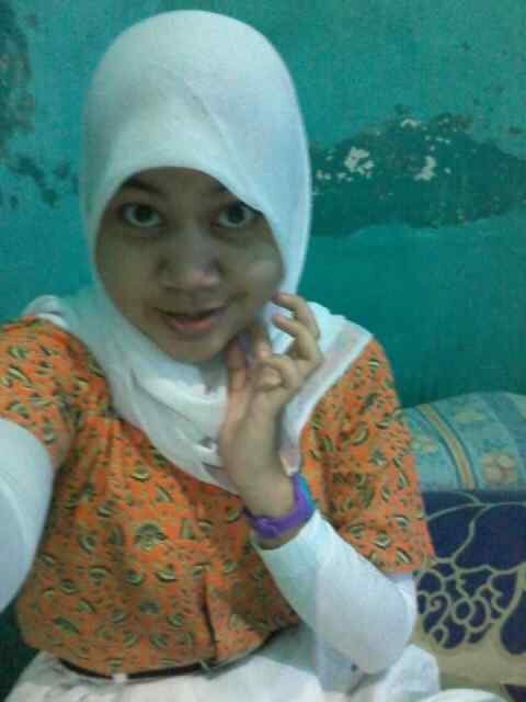 Yhetii_Zulhijah's profile picture. Mao fokus ke sekolah dulu @(ᵕ.ᵕ)@