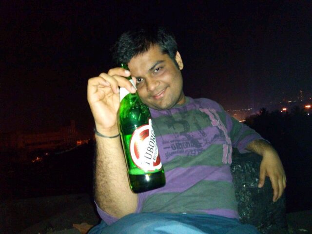 Just a normal guy who likes cooking n loves to ride bike... N playing cricket is my hobby