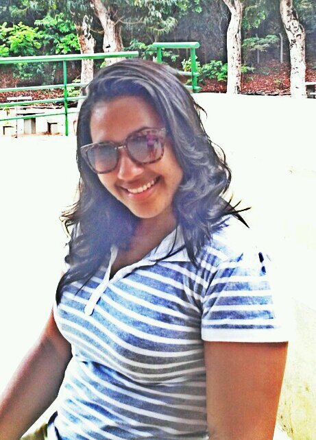 Graduanda no curso de Direito pela Universidade Potiguar. Nasci para adorar a Deus, o Sangue d'Ele me comprou. Aleluia!