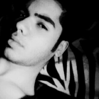 Alito_ho's profile picture. من...همون که خوش بود یه وقتی!!!