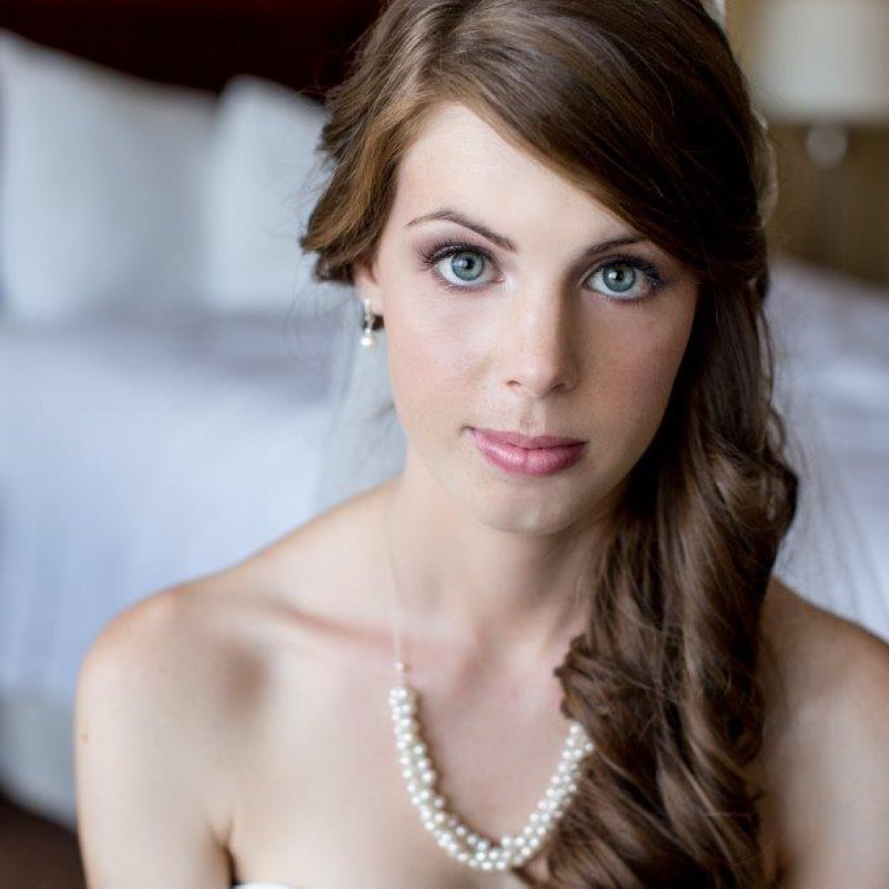 charlilybelle's profile picture. Simplifying my life, one day at a time. Mom, wife, minimalist & lover of yoga, local food, hot tea and molasses cookies, YouTube, & binge-watching my fav shows.