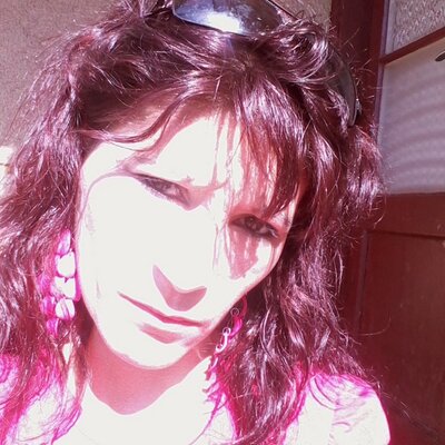 Profile Picture of Farkas Angela (@farkas_angela) on Twitter