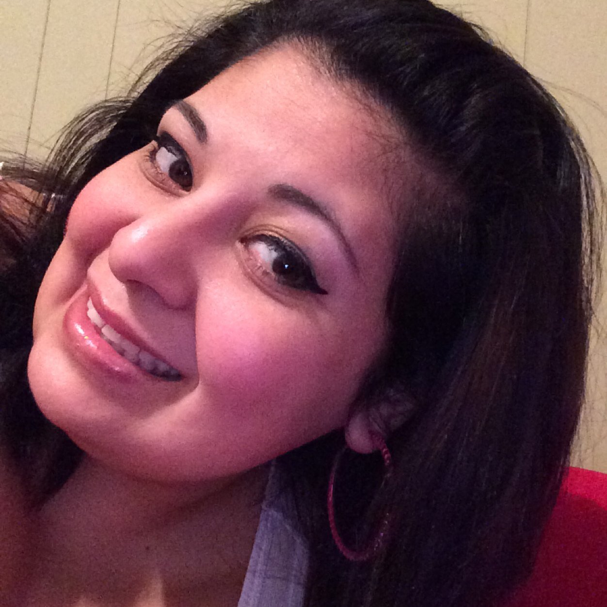 A happily married wife to my hunie of 7 yrs., and have 2 beautiful daughters which i homeschool, love life, family, samples, diy, and of course cosmetics:)