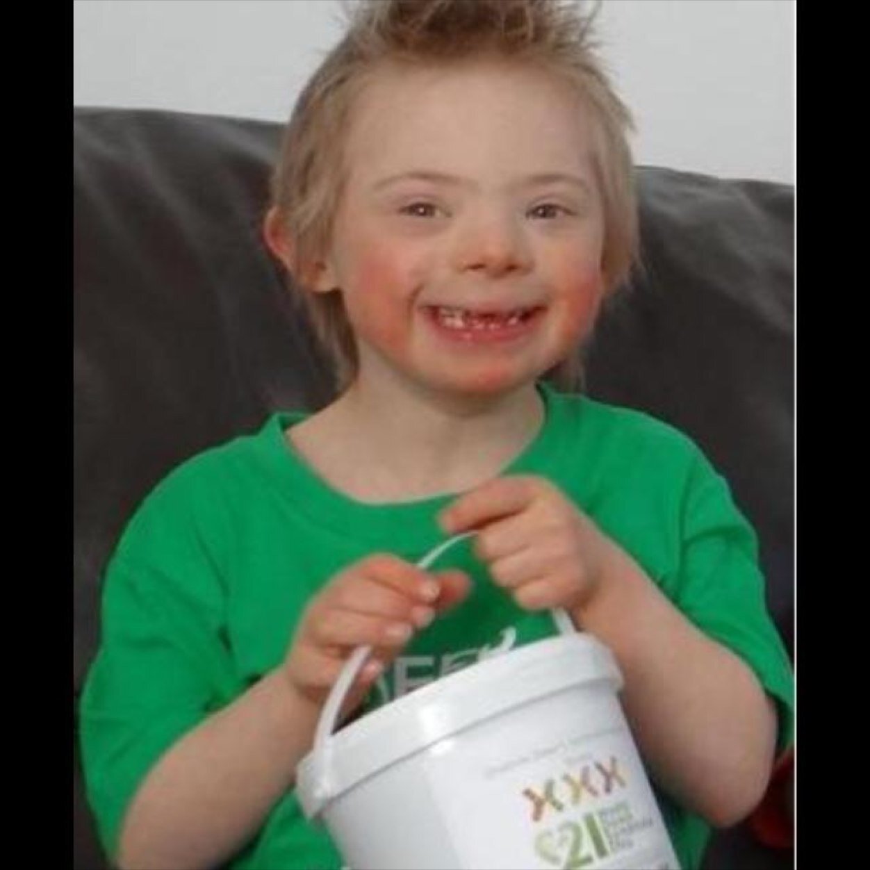 mum to 4 fab kids & Charlie 🐕 

#DownSyndromeawareness #autism #heartwarrior