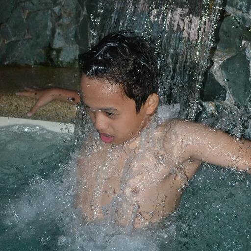 NieJLabrador's profile picture. ♪♪♪ I ♥ MUSIC ♪♪♪
♪♪♪ MUSIC IS MY LIFE ♪♪♪
   FOLLOW ME and i will
    #FOLLOWYOUBACK